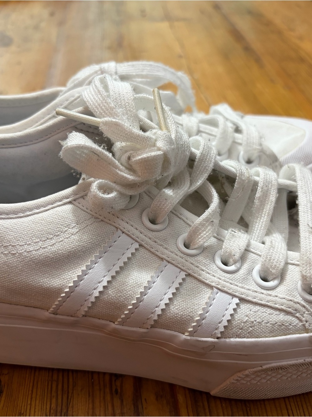 adidas Nizza White Low-Top Canvas Sneakers with Three-Stripe Accents